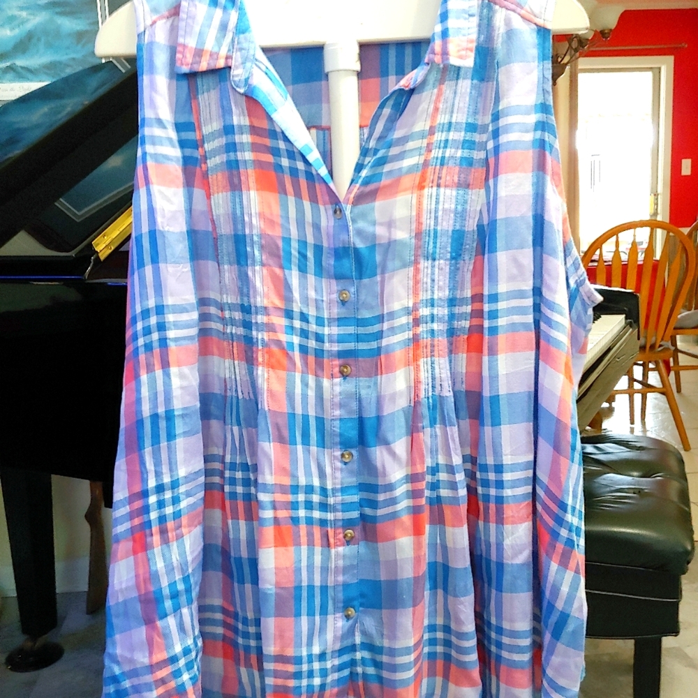 NWOT Terra & Sky 2x Sleeveless Collared Tunic Top